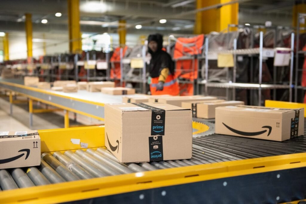 Employee working in amazon warehouse